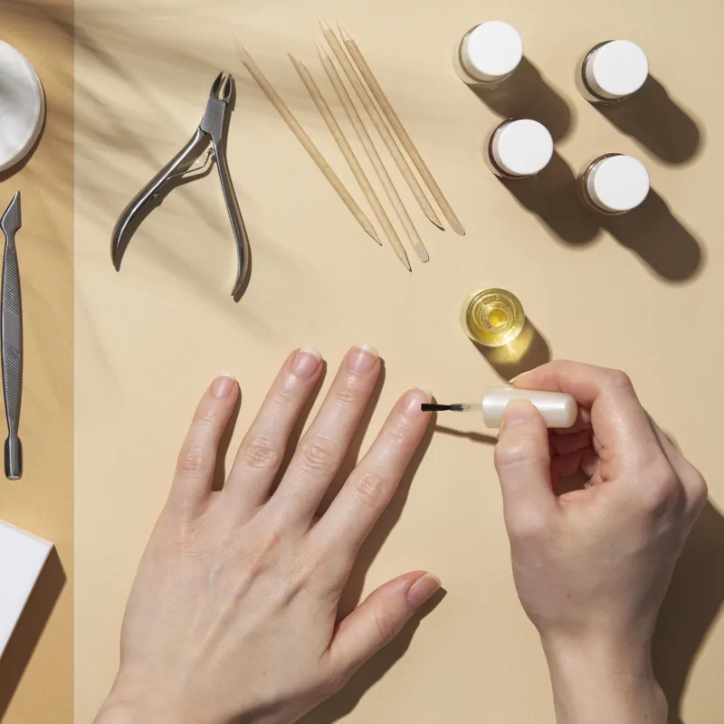 Подготовка: етап от маникюра в MB Nails